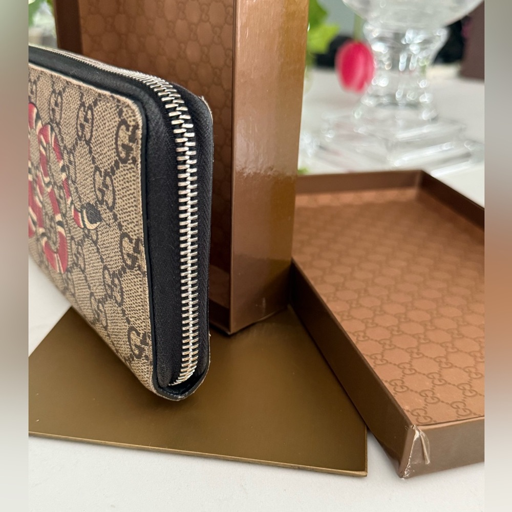 Gucci Long Wallet Snake Print Beige x Dark Brown x Multi Round Zipper w/ box - Picture 6 of 10